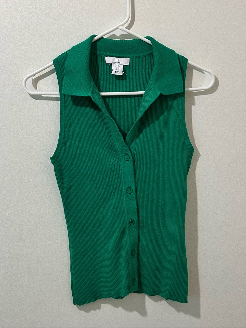 Halston Heritage Sleeveless Ribbed Button-Front Tank in Green
